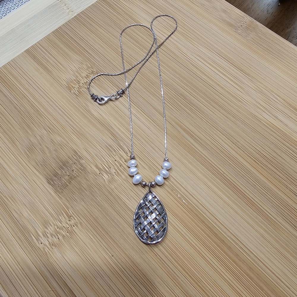 PZ Pearl and 925 Silver Basket Weave Teardrop Necklace - Picture 10 of 15